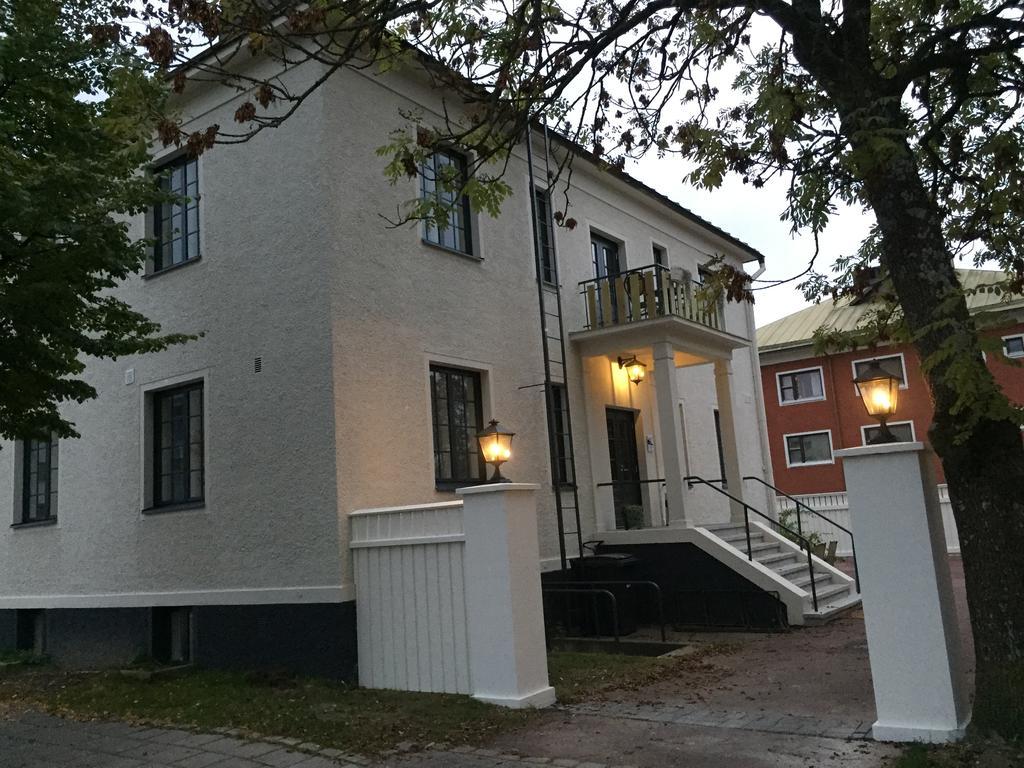 Townhouse Apartments Mariehamn Buitenkant foto